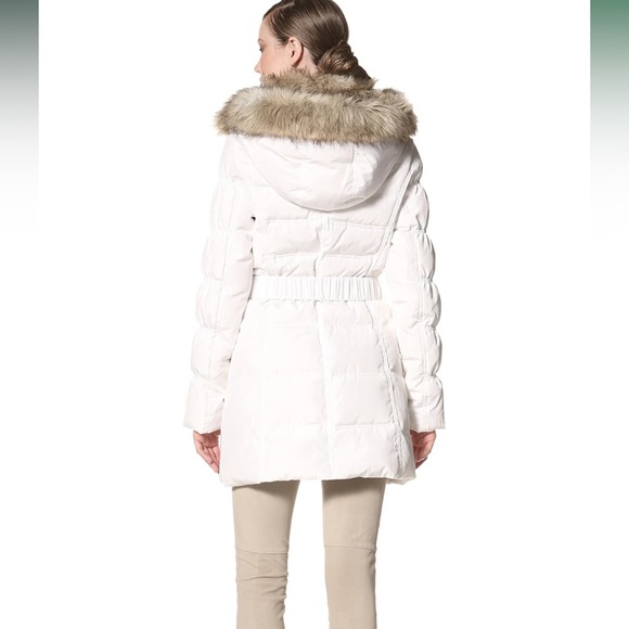 Laundry by Shelli Segal white puffer coat size Detachable belt hood and neck fur - Picture 12 of 13